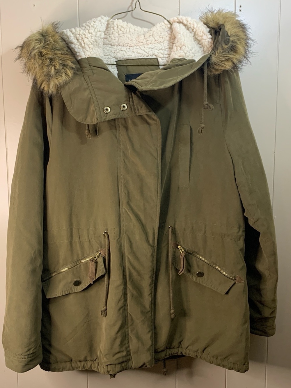 Women’s L Love Tree Olive Green Hooded Parka with Faux Fur Trim